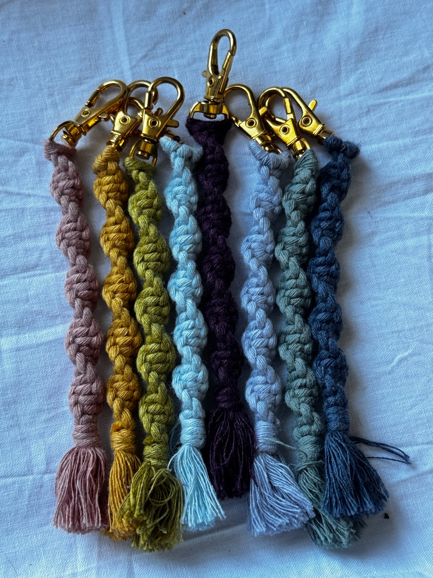 Llavero trenzado de macramé -