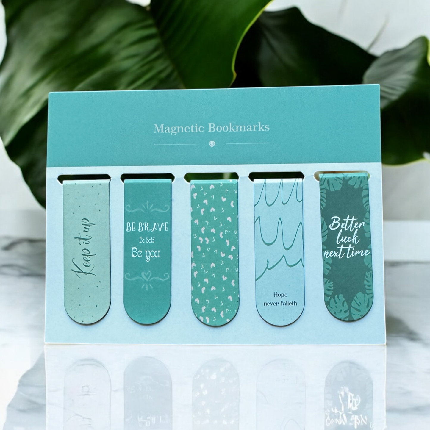 Marcapáginas magnéticos en tonos verdes– Pack de 5